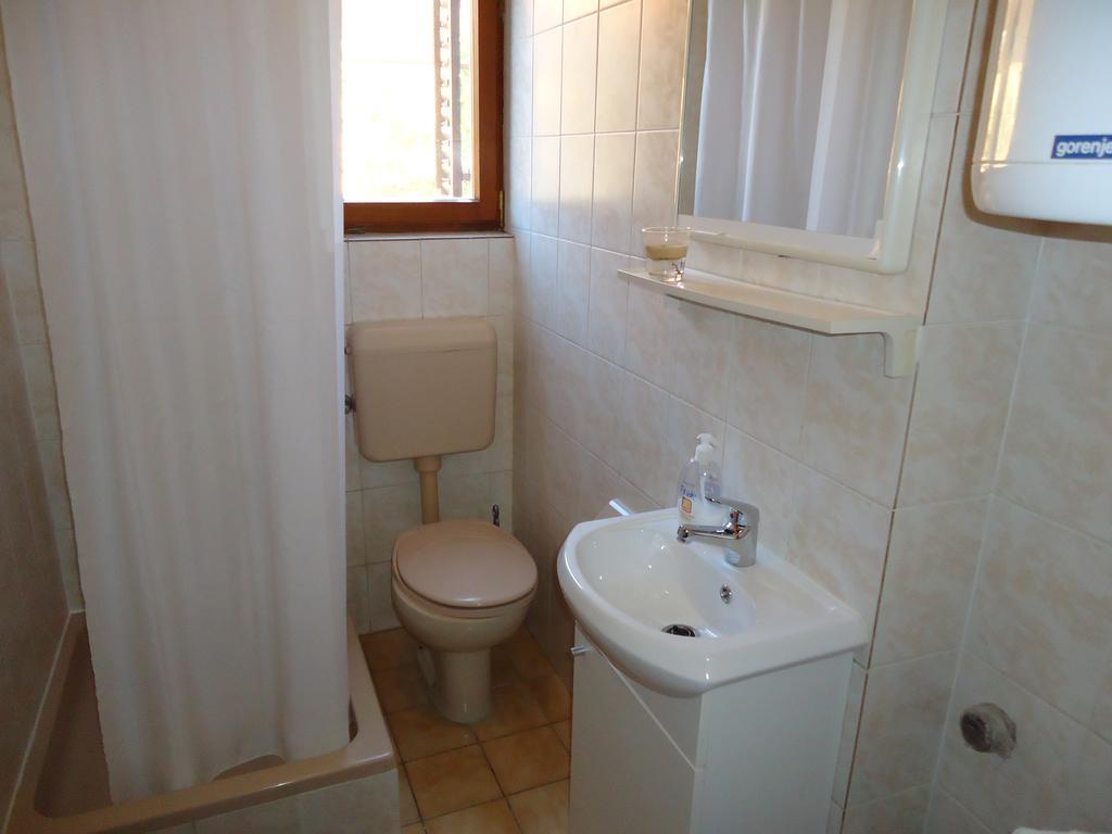 Apartment Kate Traù Esterno foto